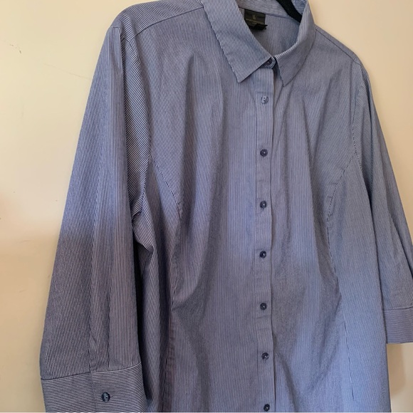 Pinstripe dress shirt 1X - Picture 2 of 7
